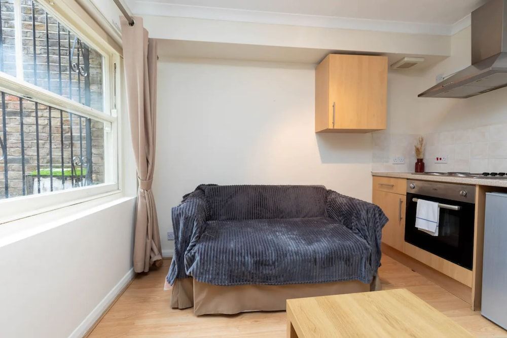undefined Central Studio Apartment in Chelsea 9