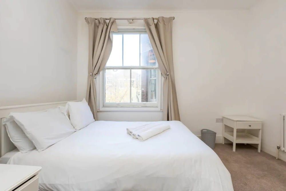 undefined Spacious 5 Bedroom Home in Camden 4