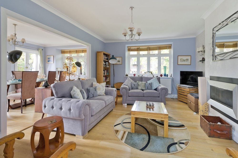 Delightful Apartment in Prime Location Near Hampstead Heath by Underthedoormat Apartment (2 Bedrooms) 12