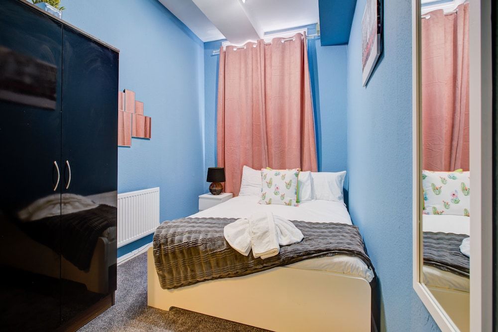 undefined Inviting 2-bed Budget Apartments in Central London 4