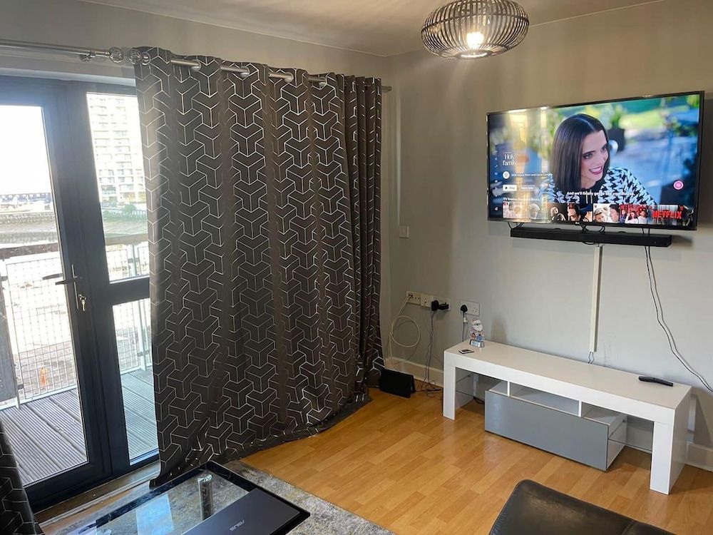 undefined Remo Apartment Near Canary Wharf & 02 10
