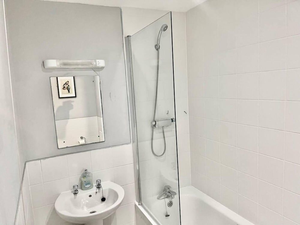 undefined Remo Apartment Near Canary Wharf & 02 6