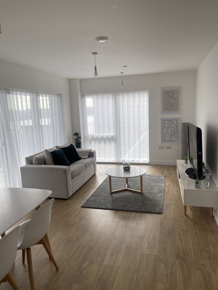 undefined Beautiful 2-bed Apartment in London 9