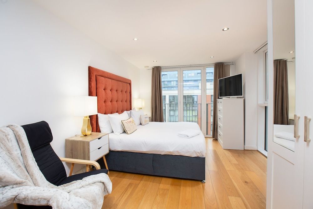 undefined Waterside Bliss 2 Bed 2 Bath Apartment 4