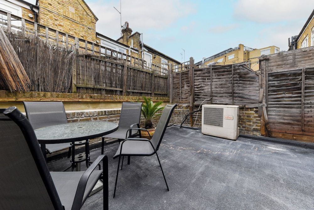 South Kensington Townhouse Comfort Apartment 10