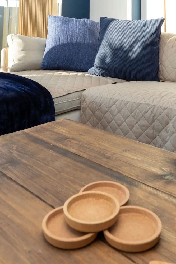 undefined Stylish 2 Bedroom Flat in Canada Water 7