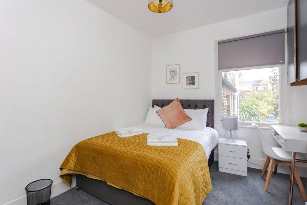 undefined Quiet 2 Bedroom Flat in Peckham Rye 3