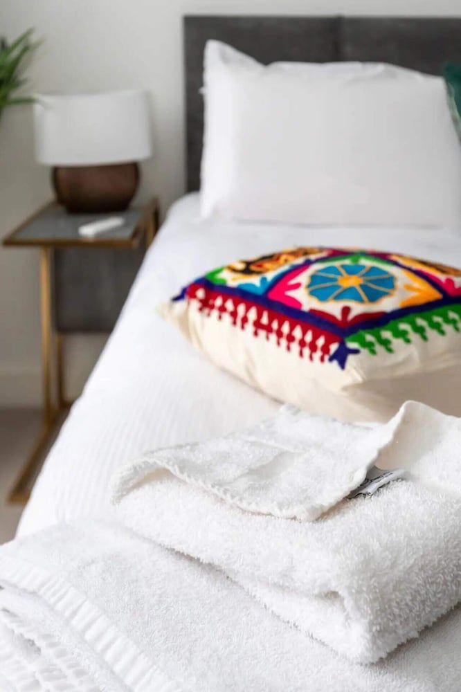 undefined Tranquil & Stylish 1 Bedroom Flat With Private Balcony 4