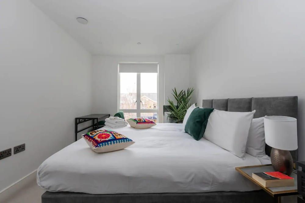 undefined Tranquil & Stylish 1 Bedroom Flat With Private Balcony 8