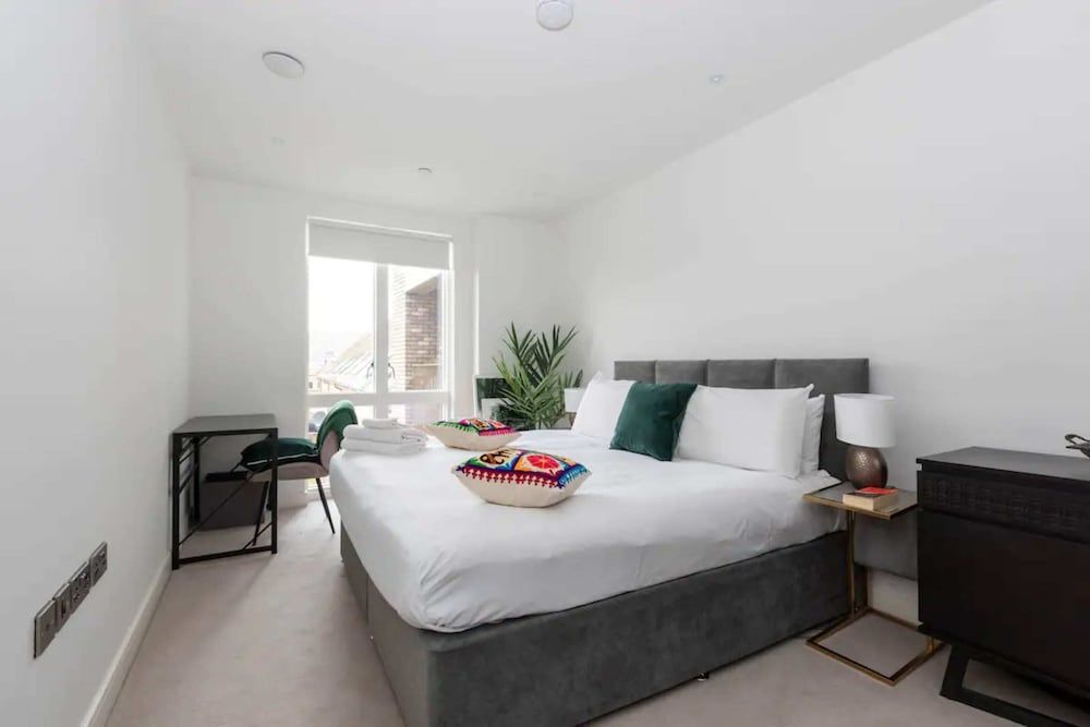 undefined Tranquil & Stylish 1 Bedroom Flat With Private Balcony 6