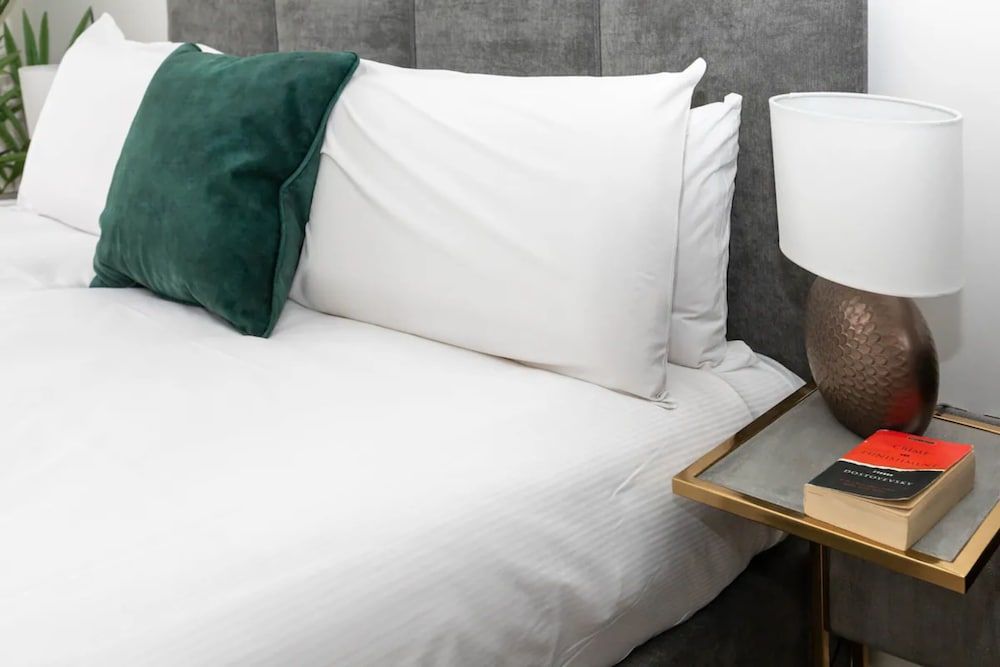 undefined Tranquil & Stylish 1 Bedroom Flat With Private Balcony 7