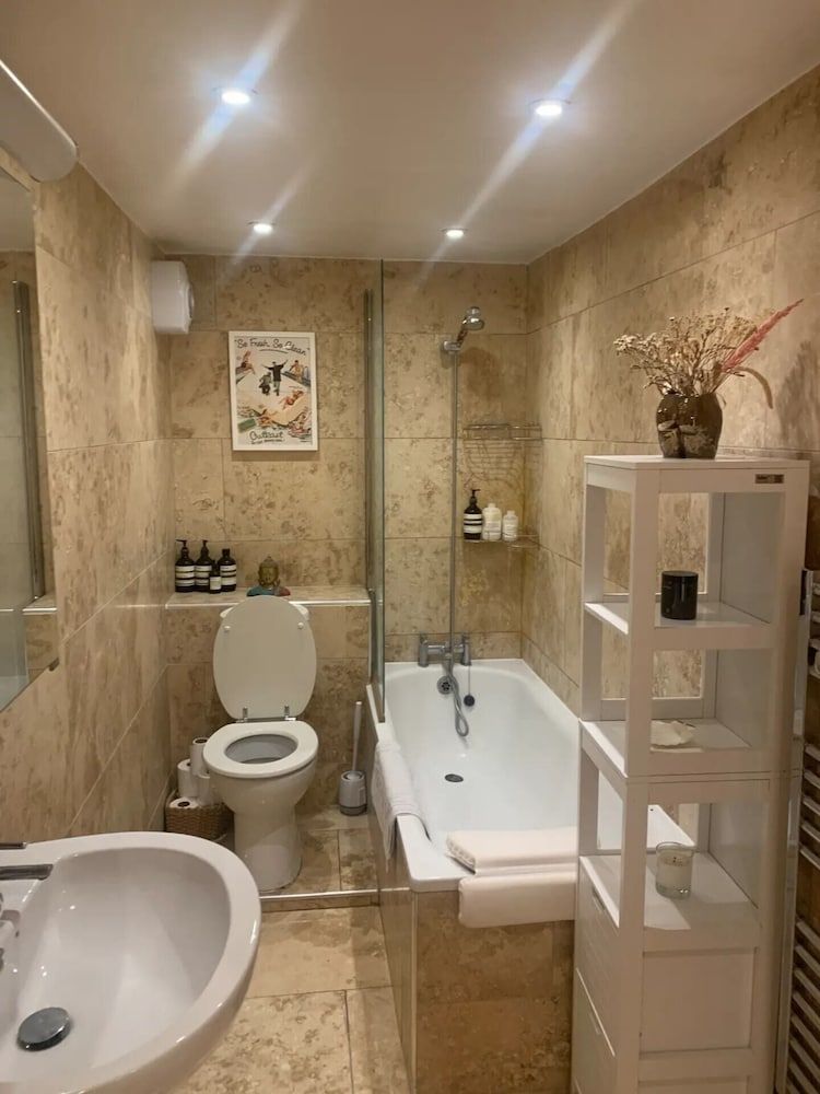 undefined Stylish and Modern 1 Bedroom Flat Near East Dulwich 7