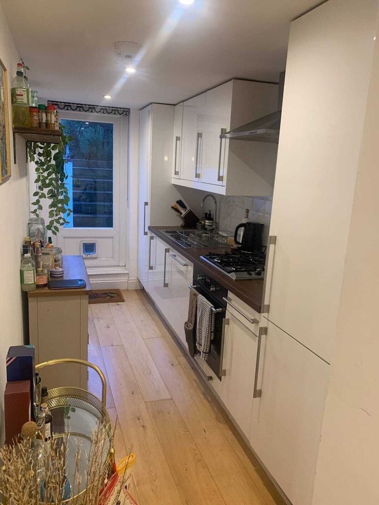 undefined Stylish and Modern 1 Bedroom Flat Near East Dulwich 4