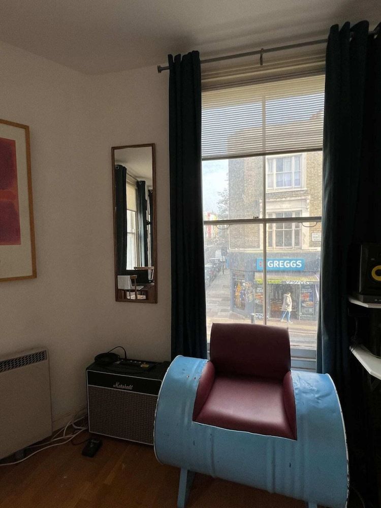 undefined Bright Studio Flat in Notting Hill 10
