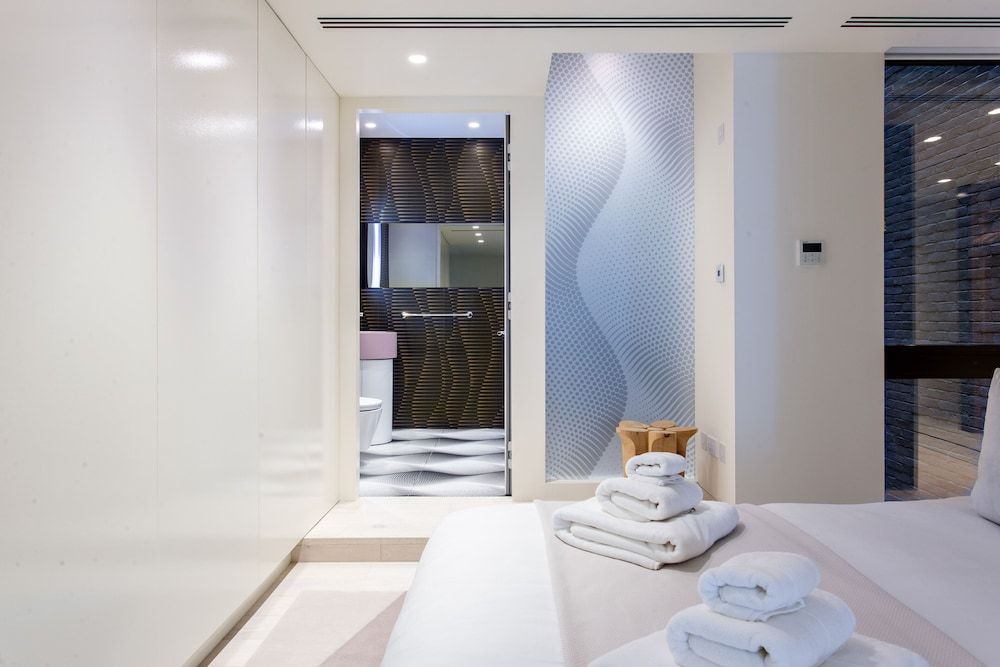 undefined Designer Apartment in Mayfair 4