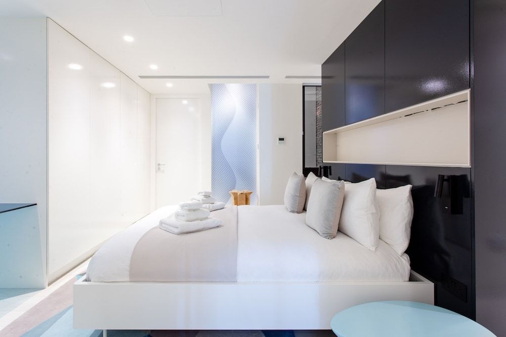 undefined Designer Apartment in Mayfair 3
