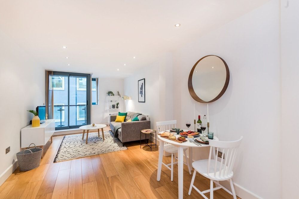 undefined Farringdon Apartments 8