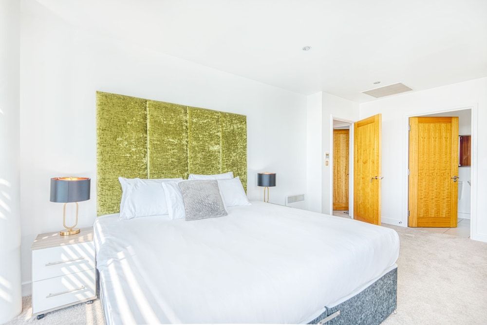 undefined Jibbs Corner Penthouse Apartment 3