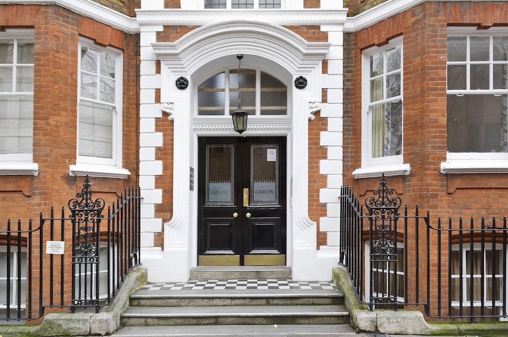 undefined Delightful Apartment in the Heart of Westminster by Underthedoormat 2