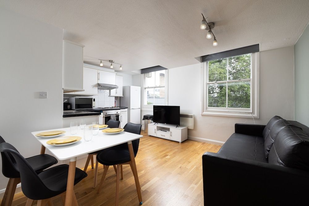 undefined Beautiful Euston I