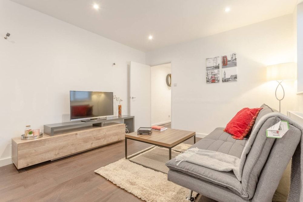 Modern Flat in the Heart of West London Basic Apartment, 1 King Bed with Sofa bed 18