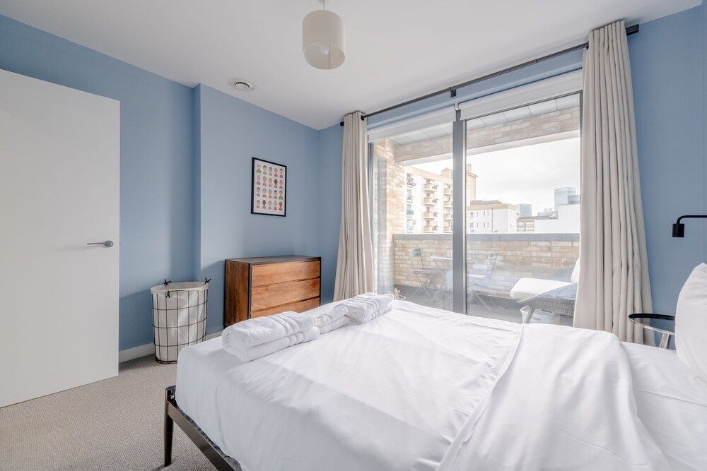 undefined Light & Spacious 1bedroom Flat With Balcony - Mile End 5