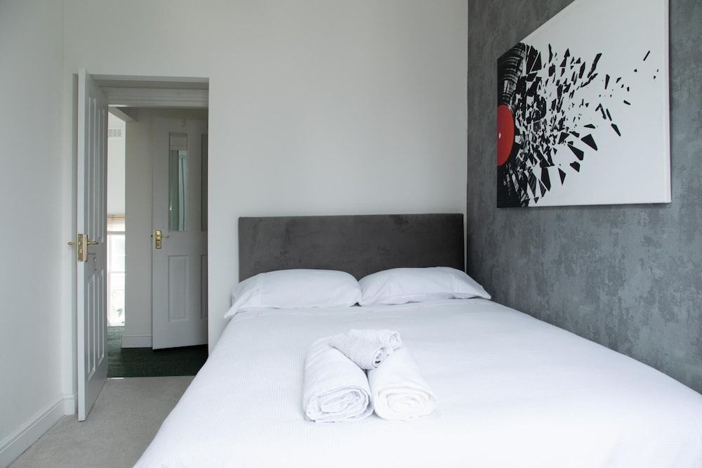 undefined Beautiful 3BD Flat in Archway London 10