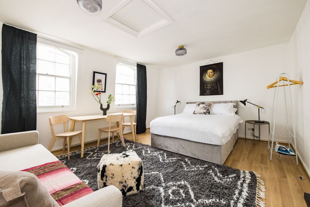 Mornington Crescent Apartments