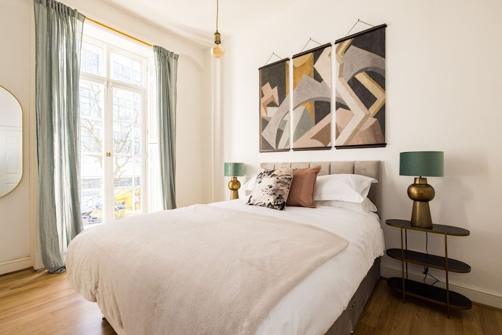 Mornington Crescent Apartments Deluxe Studio 5