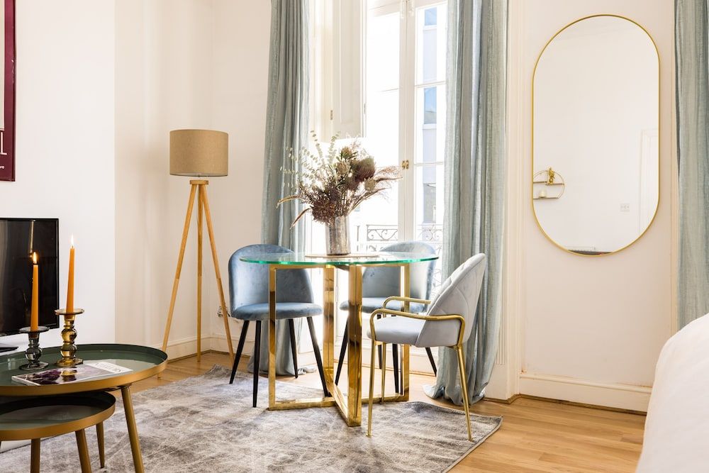 Mornington Crescent Apartments Deluxe Studio 9