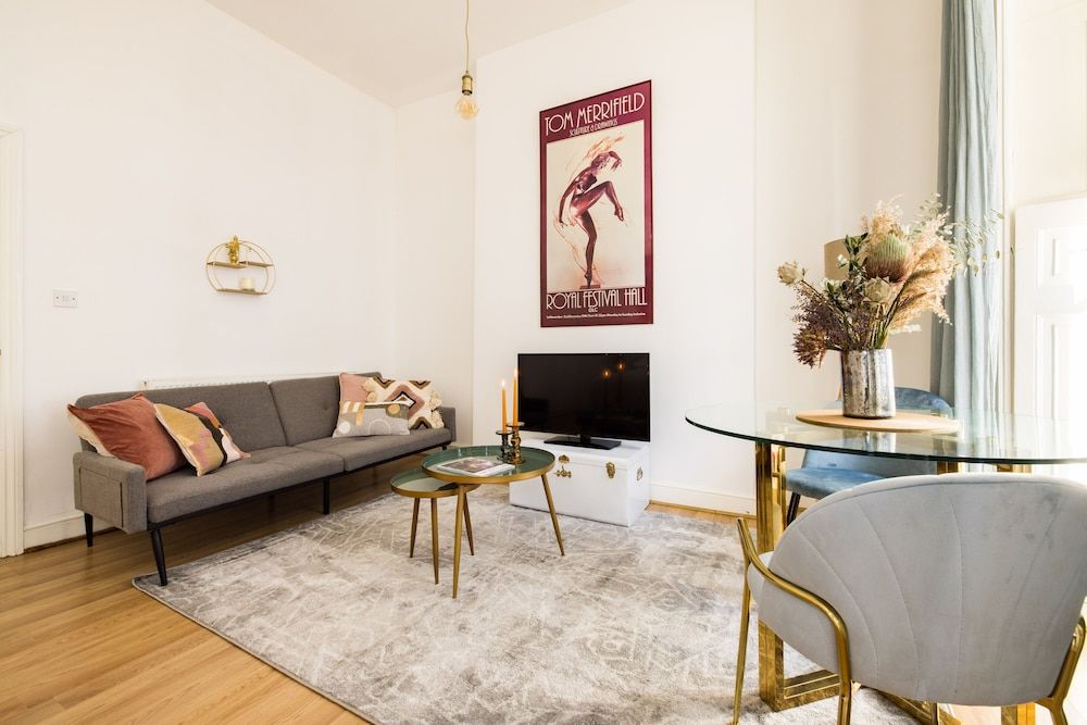 Mornington Crescent Apartments Deluxe Studio 11