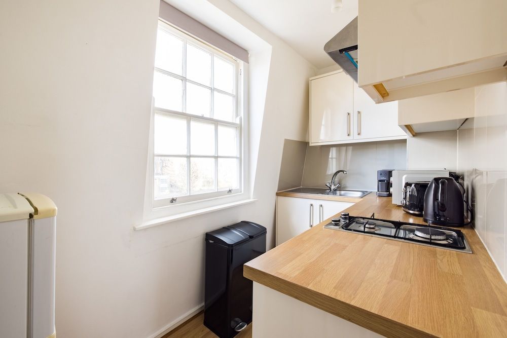 Mornington Crescent Apartments Family Studio 15