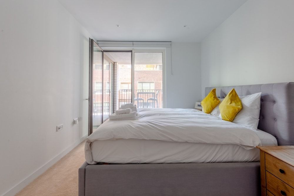 undefined Bright Flat in Elephant & Castle 3