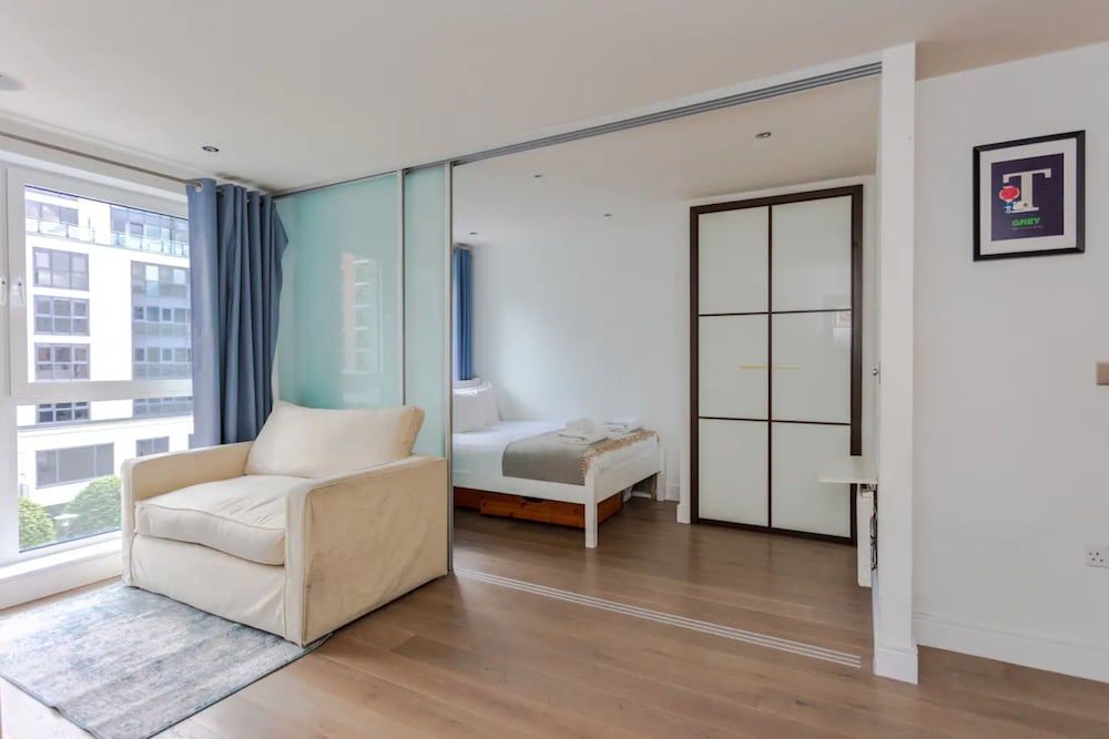 undefined Cosy 1 Bedroom Apartment In South West London 4