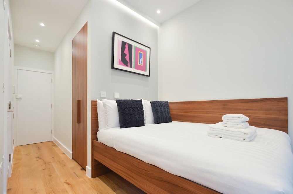 Leinster Square Serviced Apartments by Concept Apartments Small Studio Apartment 3