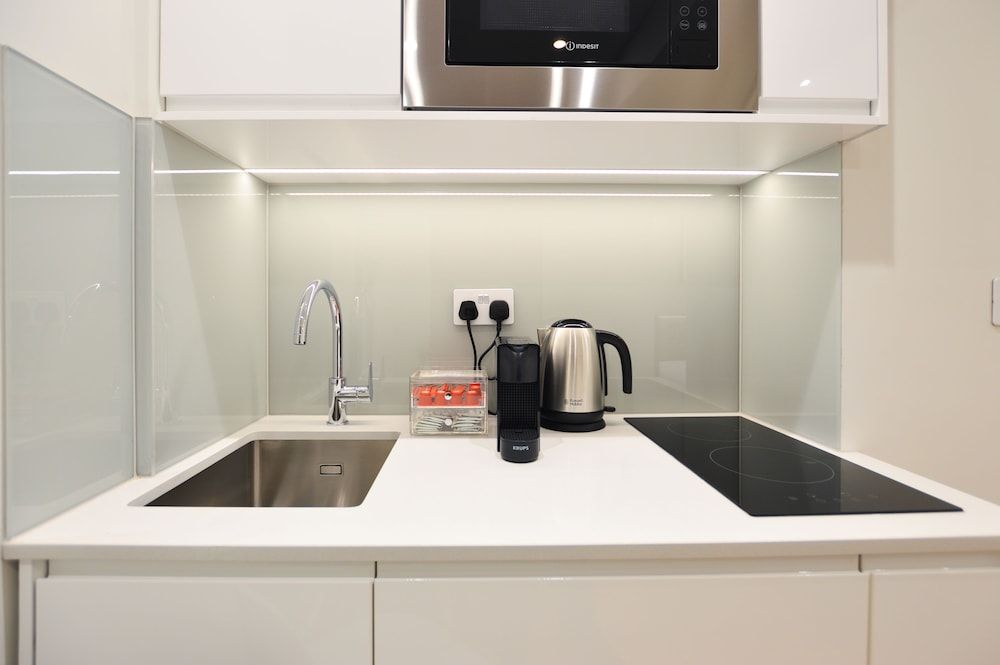 Leinster Square Serviced Apartments by Concept Apartments Small Lower Ground Floor Studio 4
