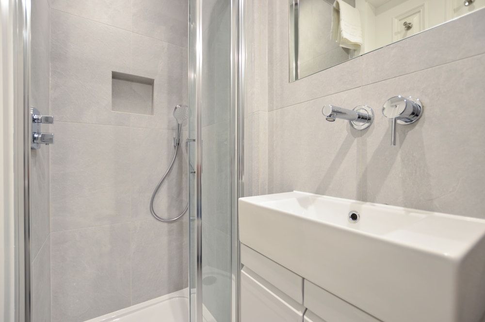 Leinster Square Serviced Apartments by Concept Apartments Small Studio Apartment 5