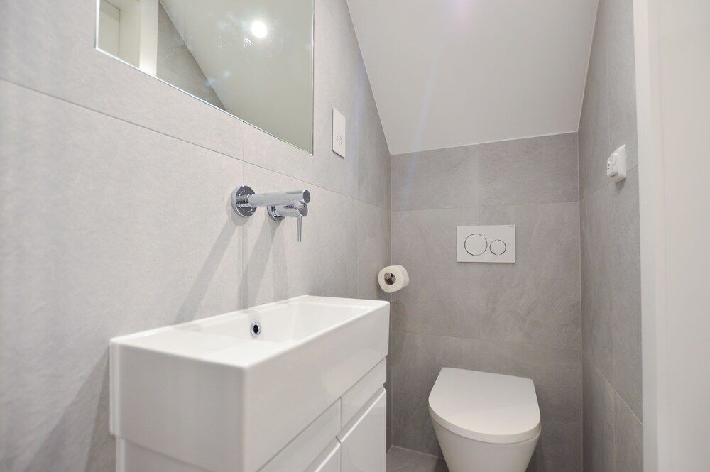 Leinster Square Serviced Apartments by Concept Apartments Small Studio Apartment 4