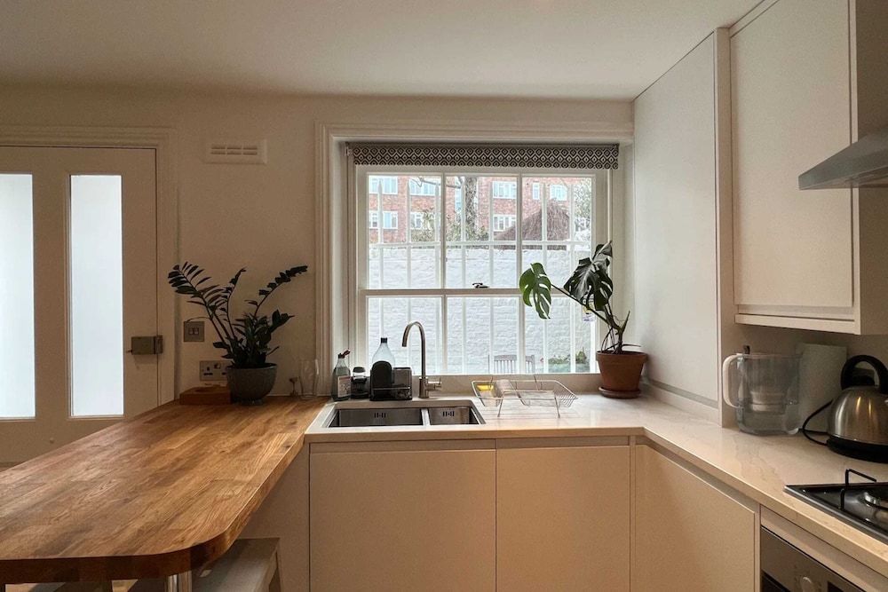undefined Spacious and Bright 1 Bedroom Flat in Notting Hill 8