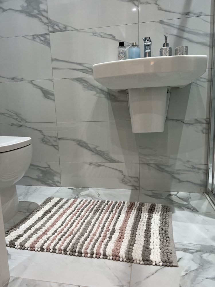 Entire Studio apartment - London City Studio Suite 8