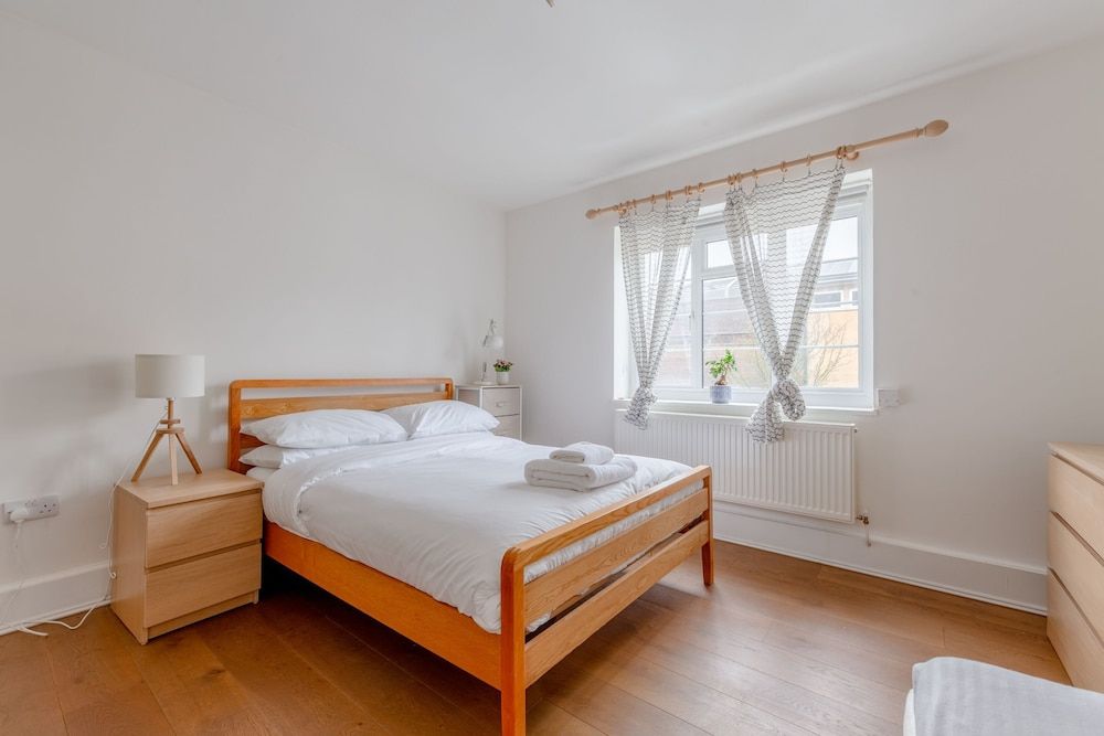 undefined Stylish and Central 1 Bedroom Flat in Maida Vale 4