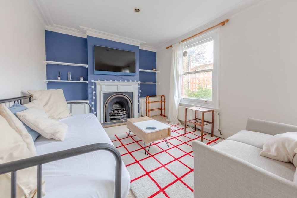 undefined Spacious and Serene 1 Bedroom Flat in Ravenscourt Park 8