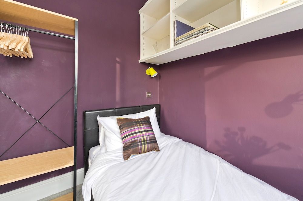 undefined Charming Apartment Close to Kings Road Chelsea by Underthedoormat 7