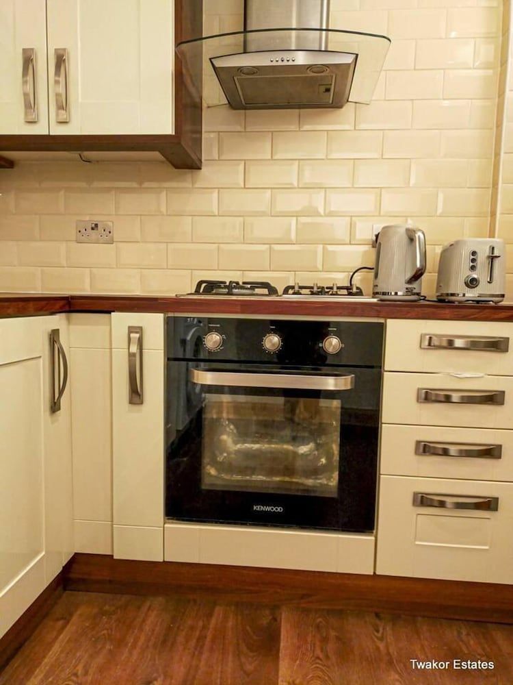 undefined Stylish 1 Bedroom Flat for 3 Guest 7