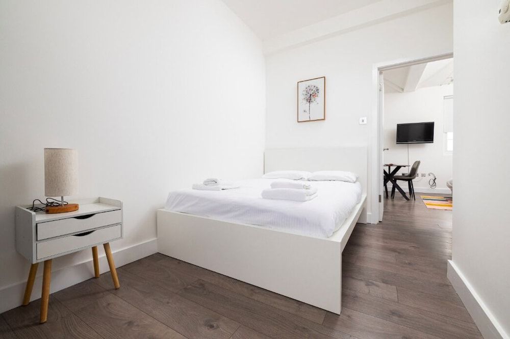 undefined Charming Euston Apartments 4