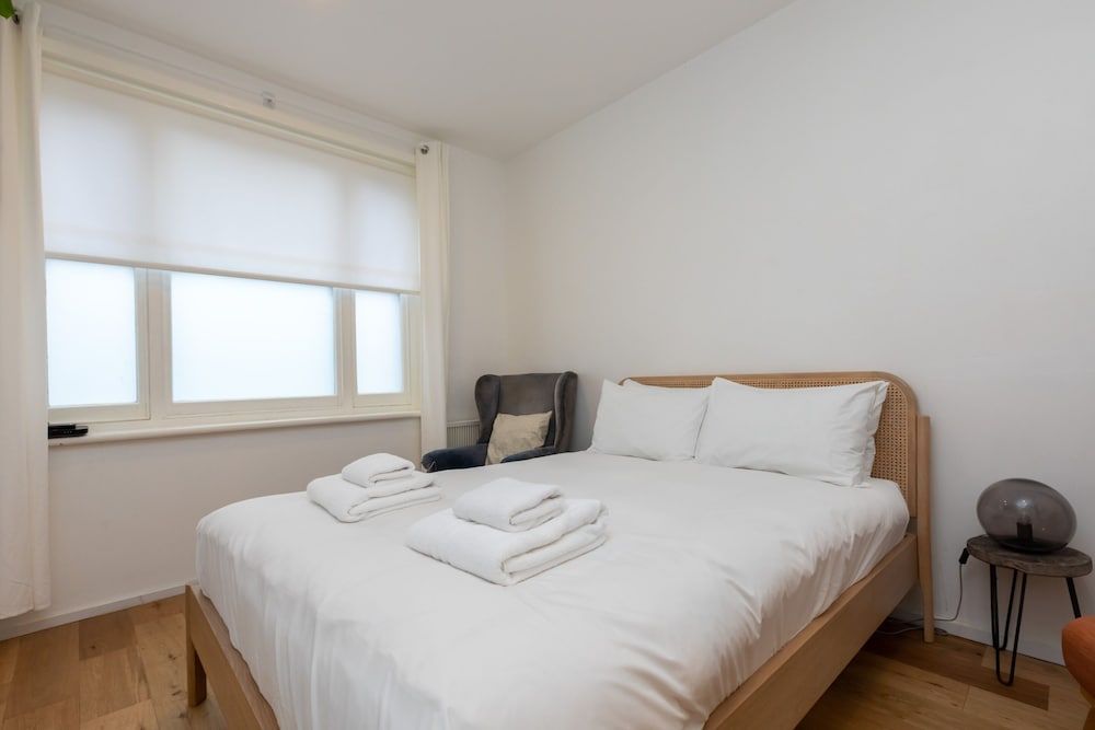 undefined Stylish and Modern 1 Bedroom Flat in Whitechapel 7