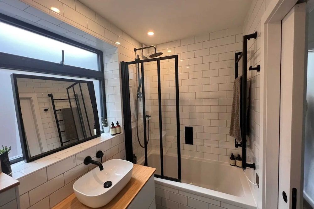 undefined Contemporary 1 Bedroom Apartment in Peckham With Garden 5