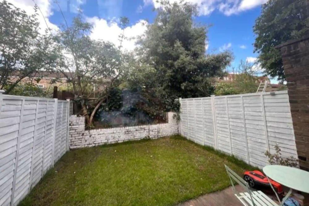 undefined Contemporary 1 Bedroom Apartment in Peckham With Garden 9
