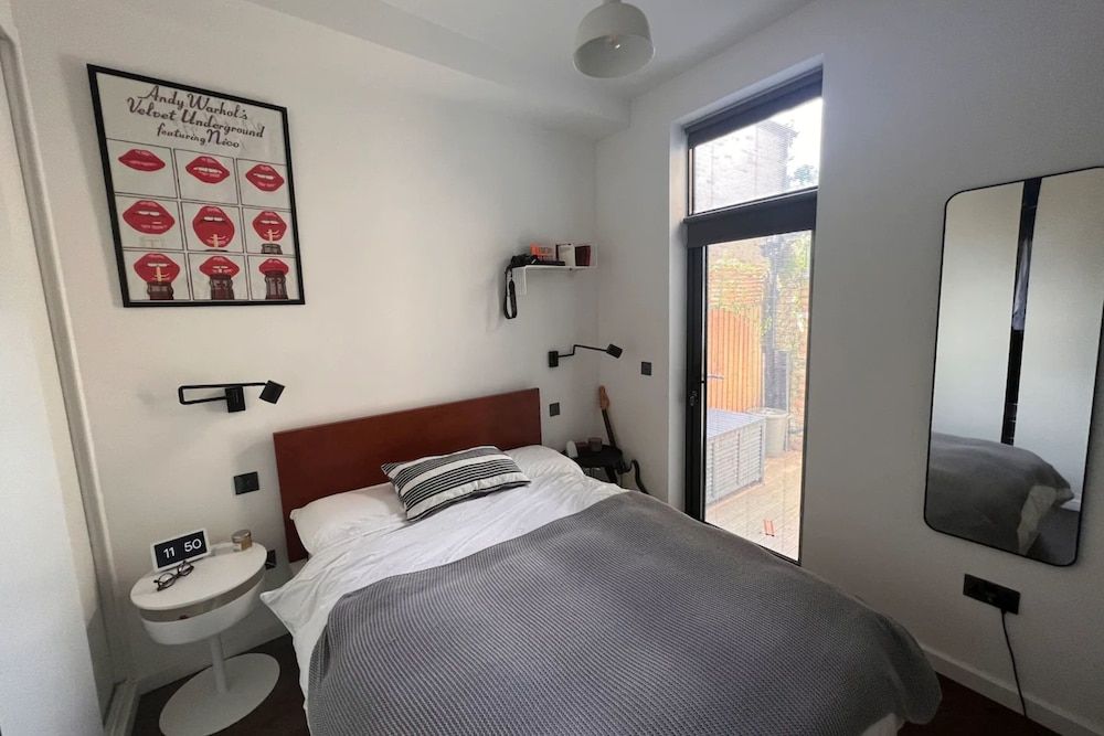 undefined Contemporary 1 Bedroom Apartment in Peckham With Garden 2