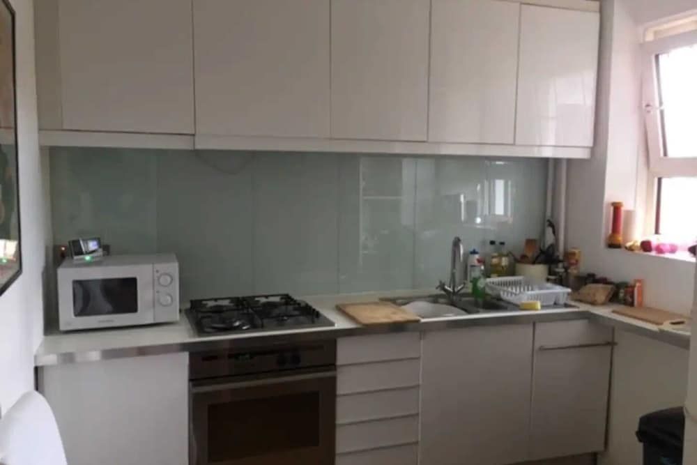 undefined Stunning 2 Bedroom Flat in the Heart of Bermondsey 8